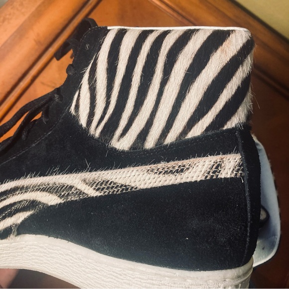 Puma Sued Zebra Pattern High-Top Sneakers made in Japan main image 10